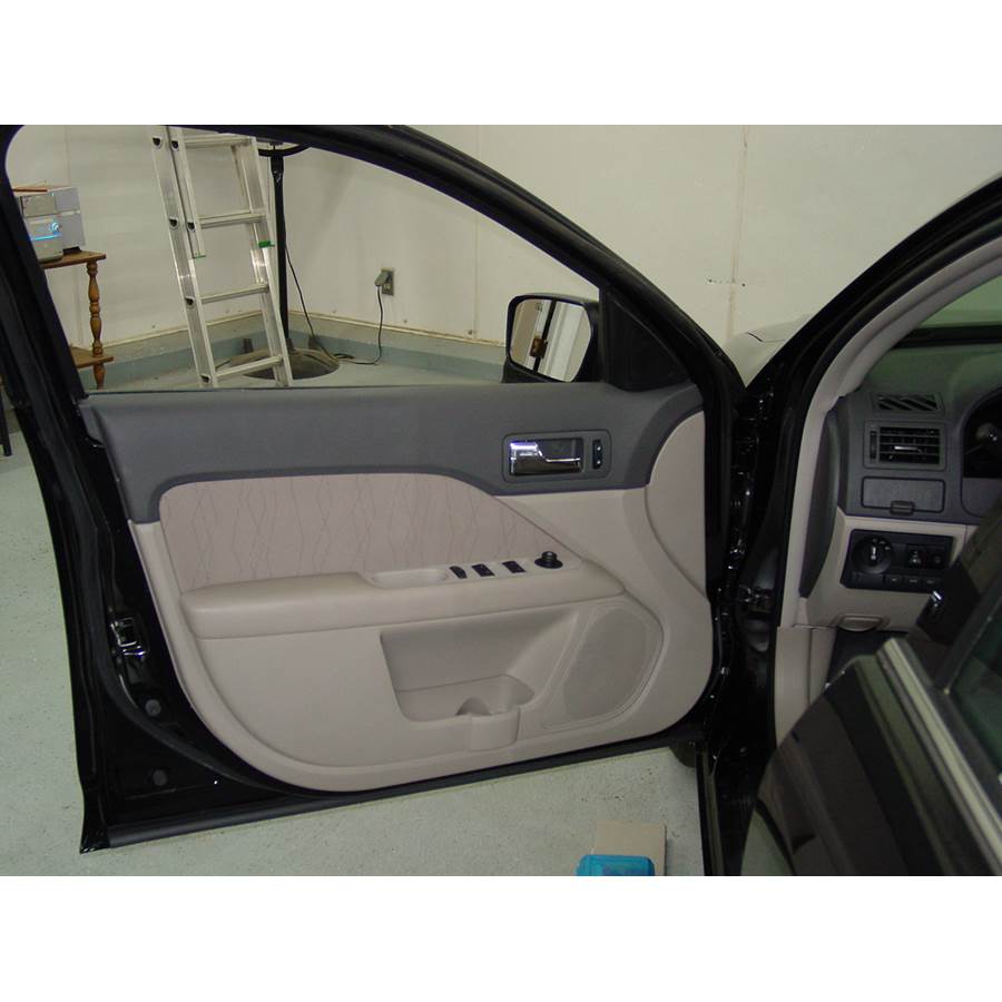 2011 Ford Fusion Front door speaker location