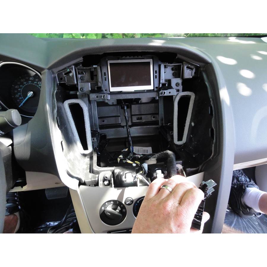 2013 Ford Focus Factory radio removed