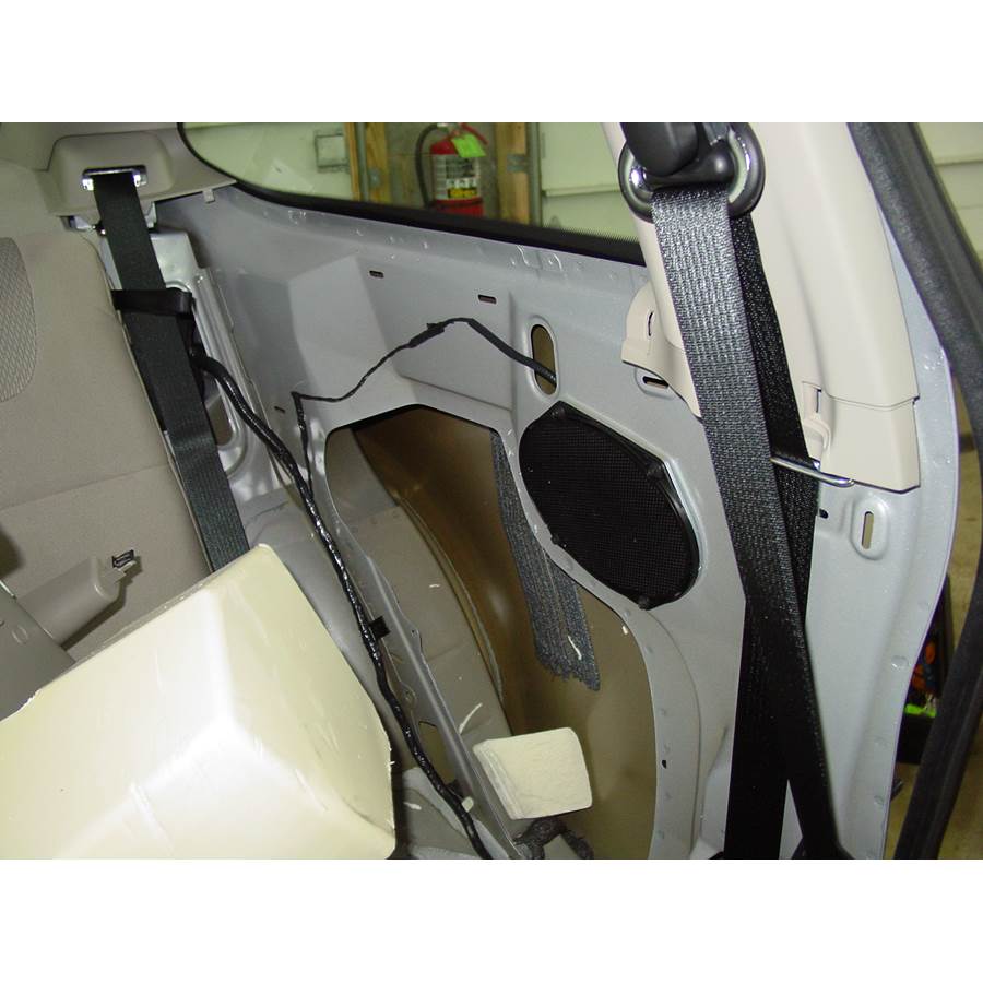 2008 Ford Focus Rear side panel speaker