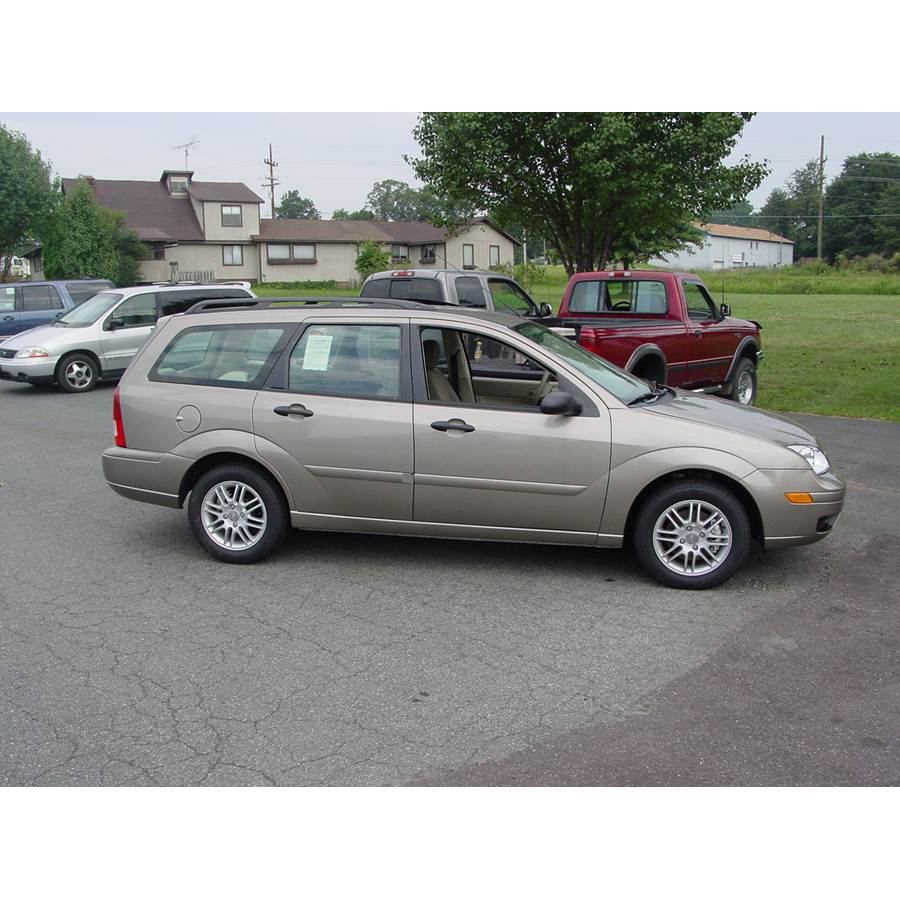 2005 Ford Focus ZXW Exterior