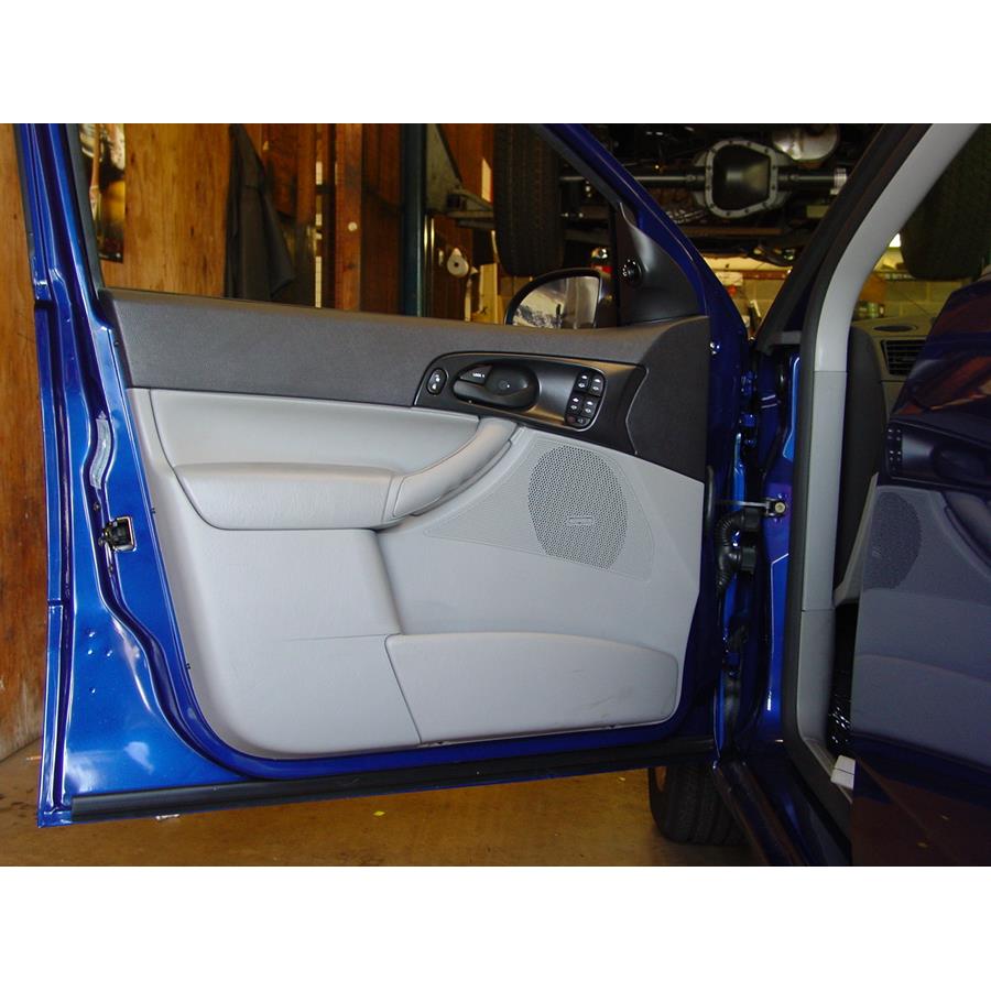 2007 Ford Focus ZXW Front door speaker location