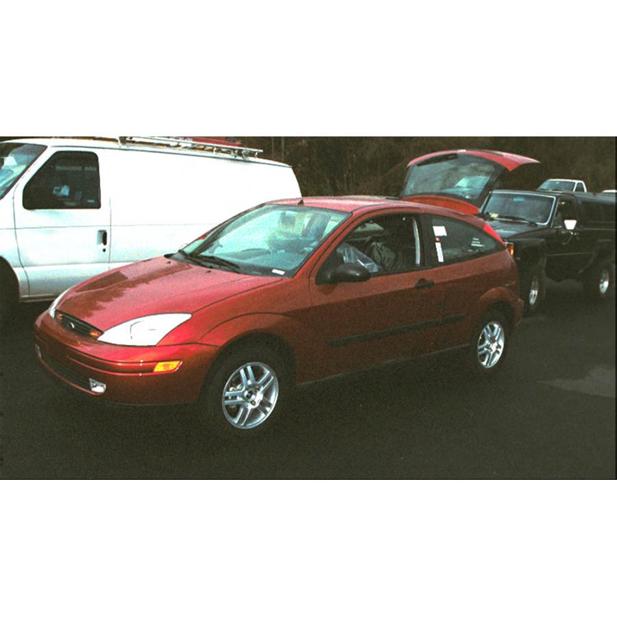 2000 Ford Focus ZX3 Exterior
