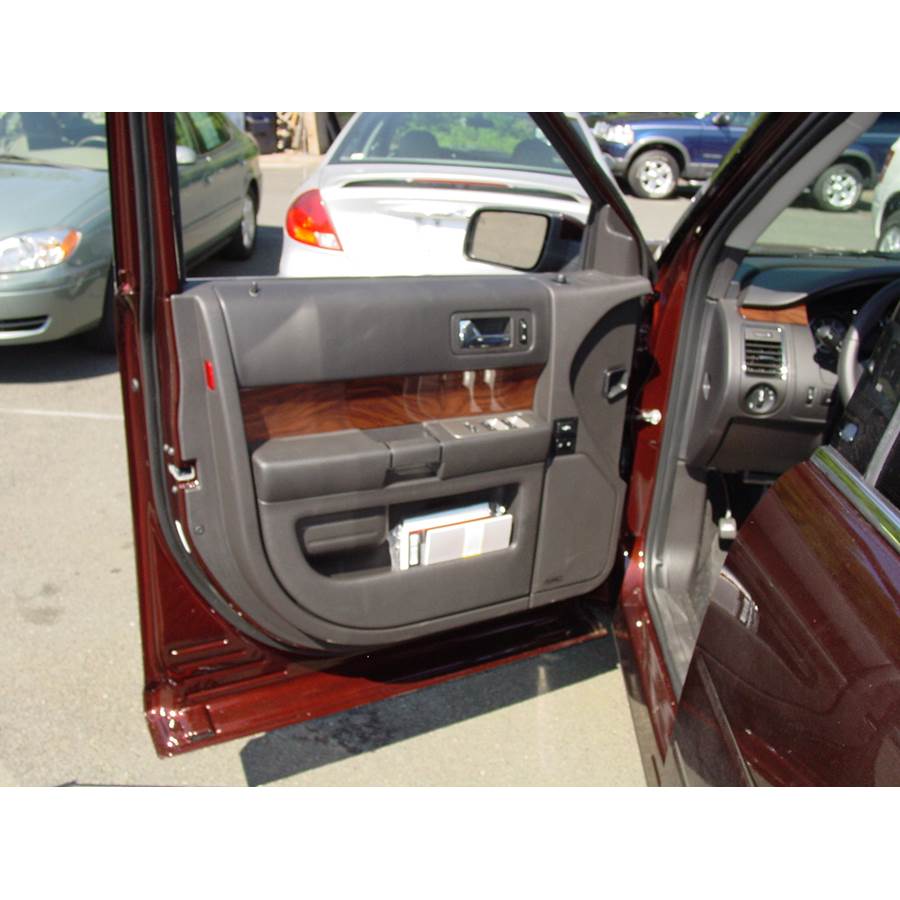 2011 Ford Flex Front door speaker location