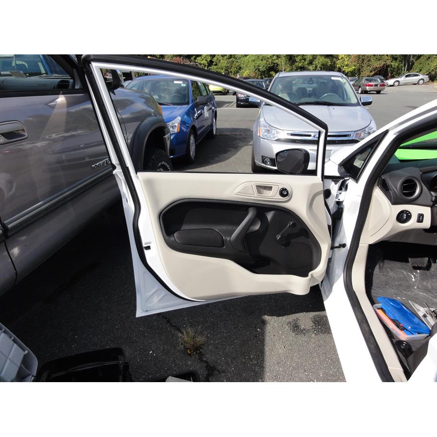 2016 Ford Fiesta Front door speaker location