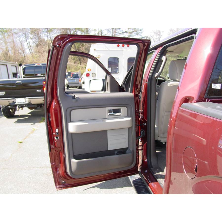 2013 Ford F-150 King Ranch Rear door speaker location