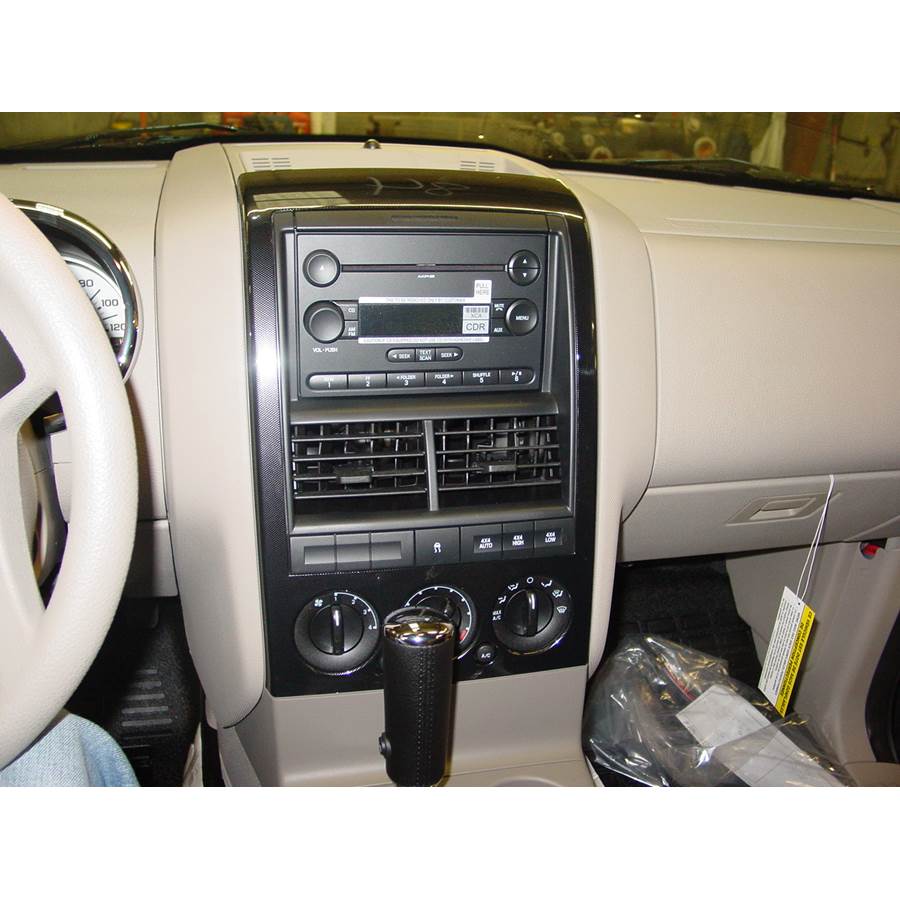 2008 Mercury Mountaineer Factory Radio