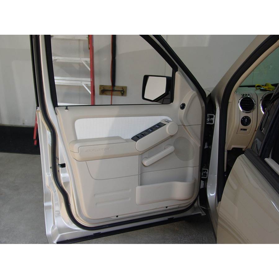 2010 Ford Explorer Sport Trac Front door speaker location