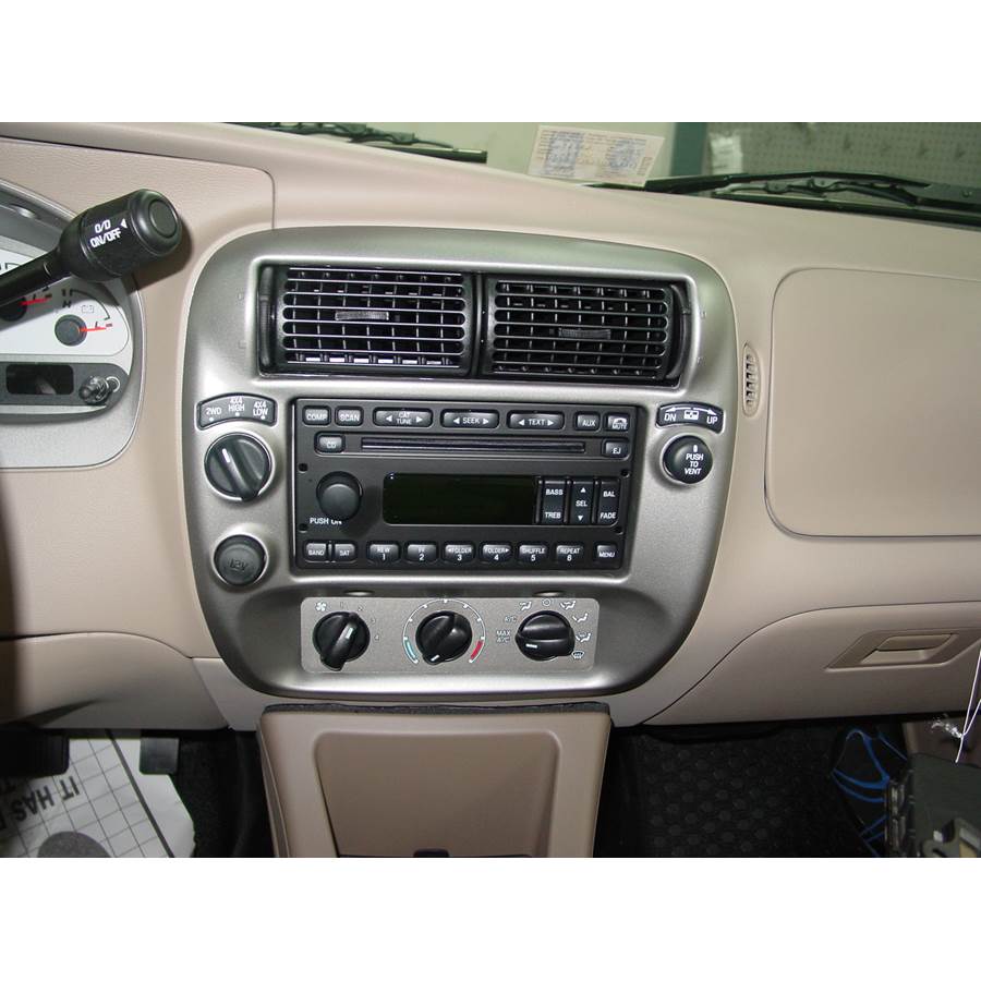 2004 Ford Explorer Sport Trac Factory Radio