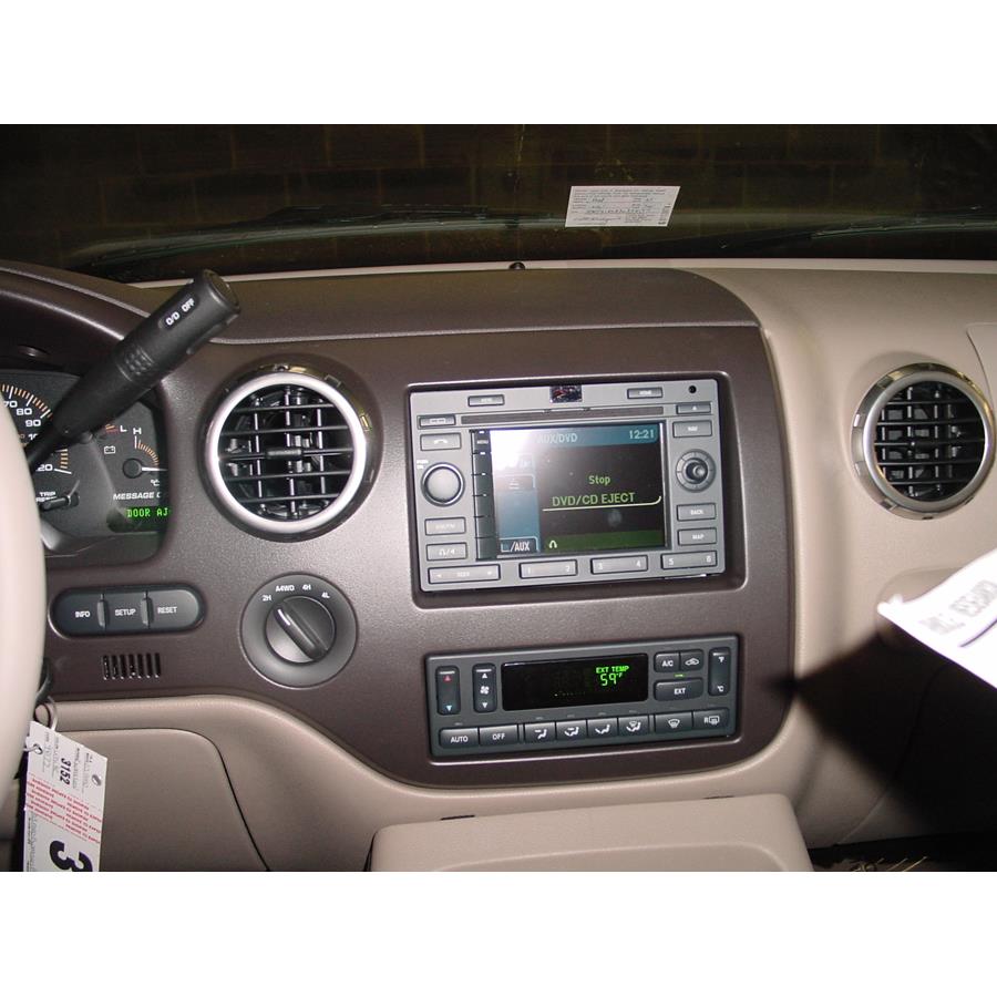 2004 Ford Expedition Factory Radio