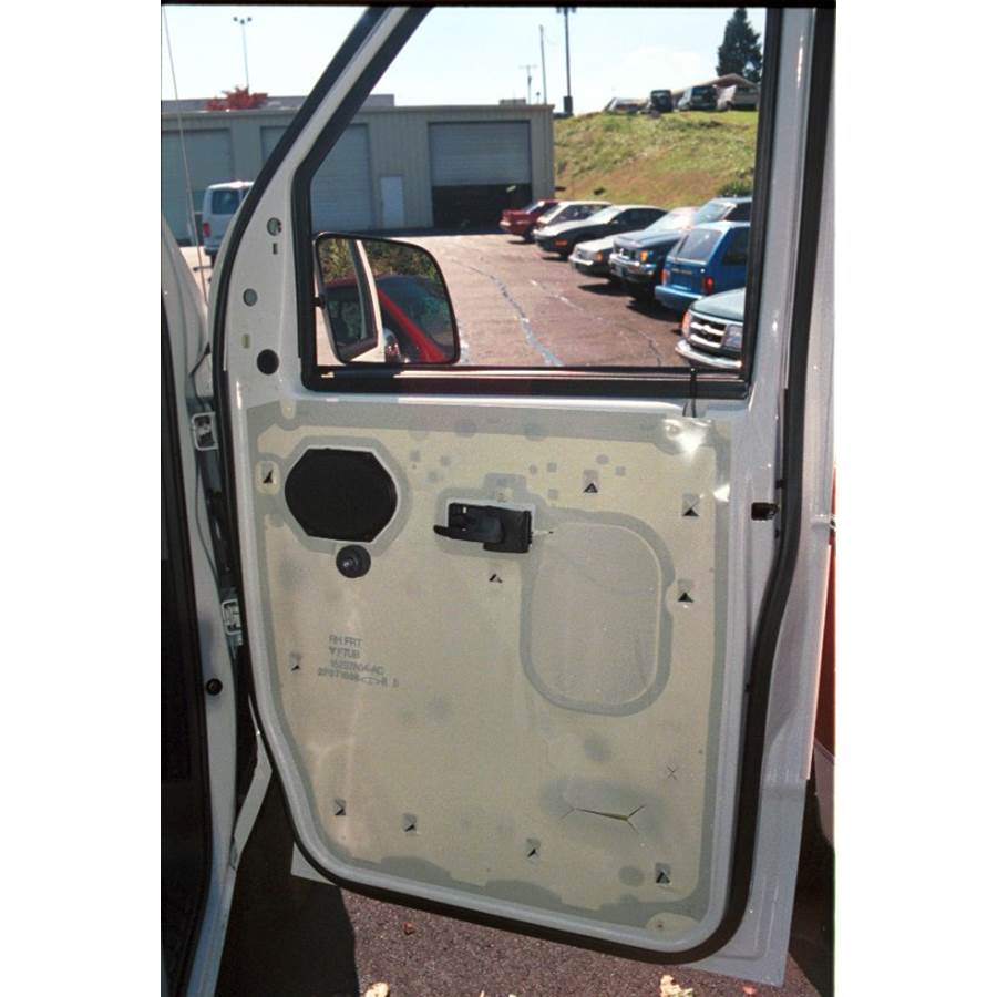 2006 Ford Econoline Front door speaker