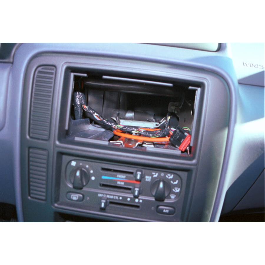 1999 Ford Windstar Factory radio removed