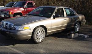 2003 Ford Crown Victoria Exterior