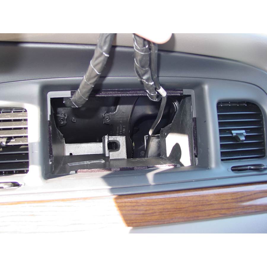 2009 Ford Crown Victoria Factory radio removed