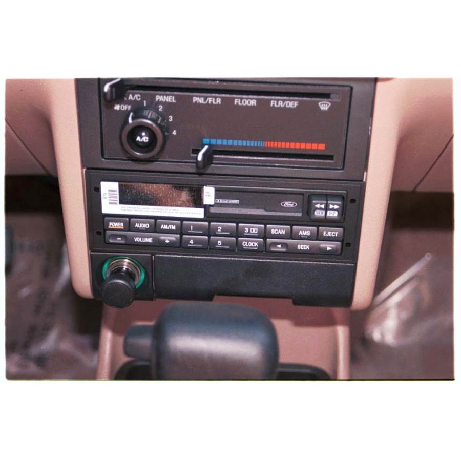 1994 Ford Escort LX Factory Radio