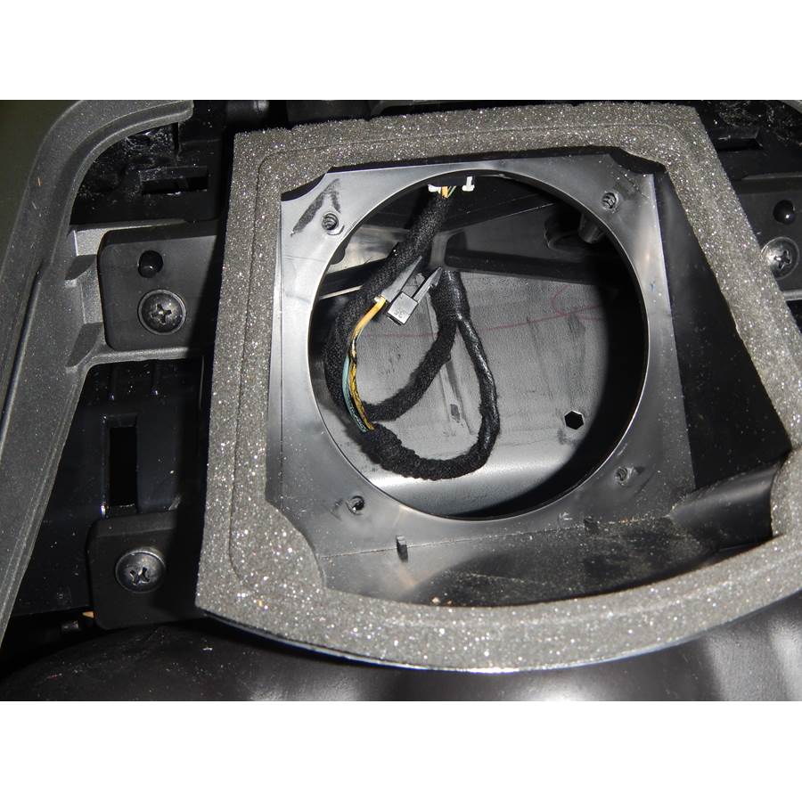 2013 Chevrolet Captiva Sport Center dash speaker removed
