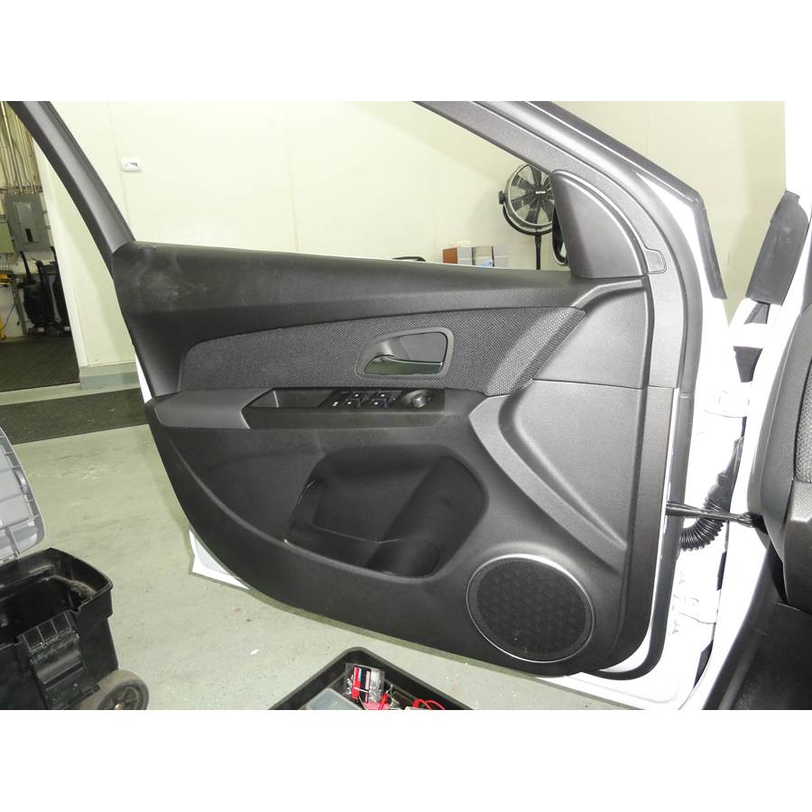 2011 Chevrolet Cruze Front door speaker location