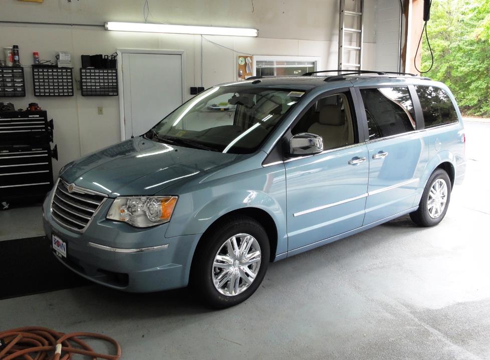 2008 chrysler town & country reviews