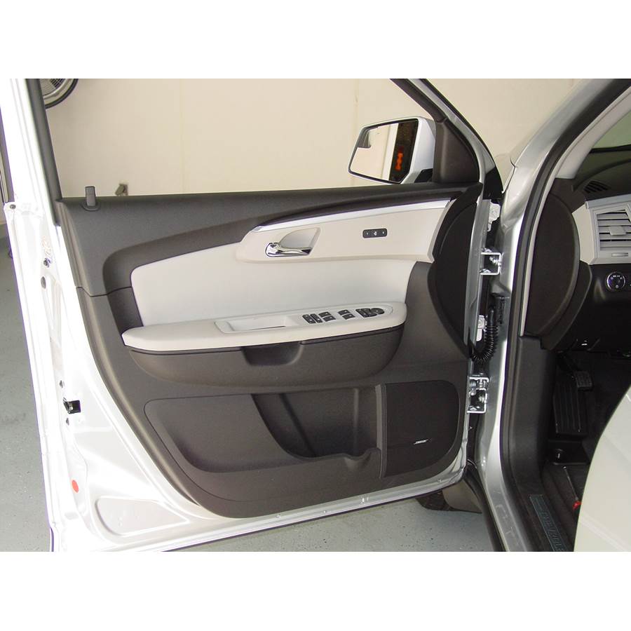 2012 Chevrolet Traverse Front door speaker location
