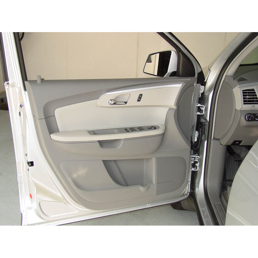 2009 Chevrolet Traverse Front door speaker location