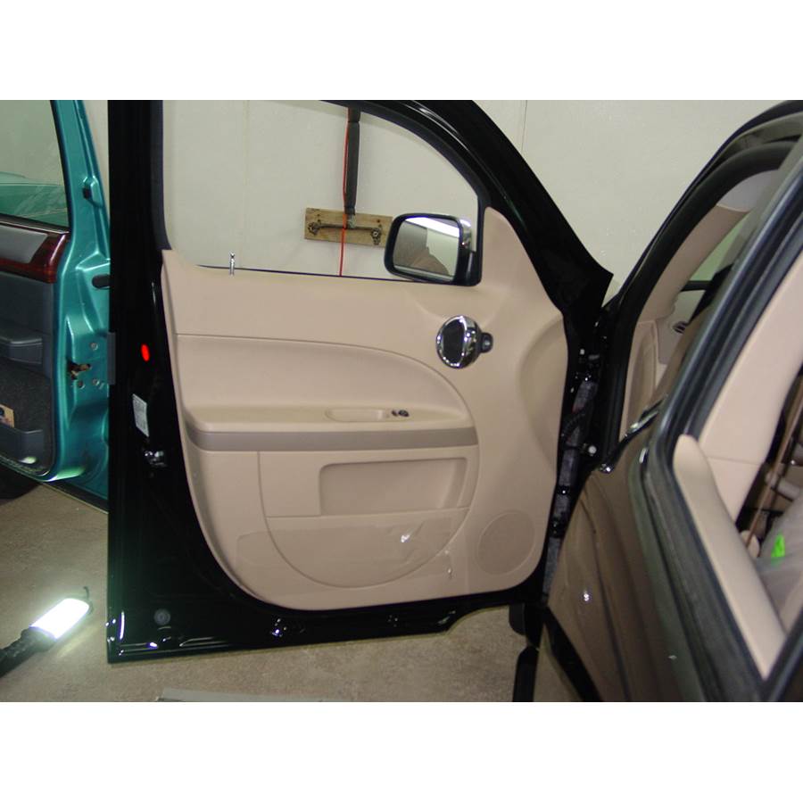 2010 Chevrolet HHR Front door speaker location