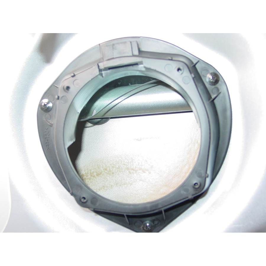 2009 Chevrolet Aveo Front speaker removed