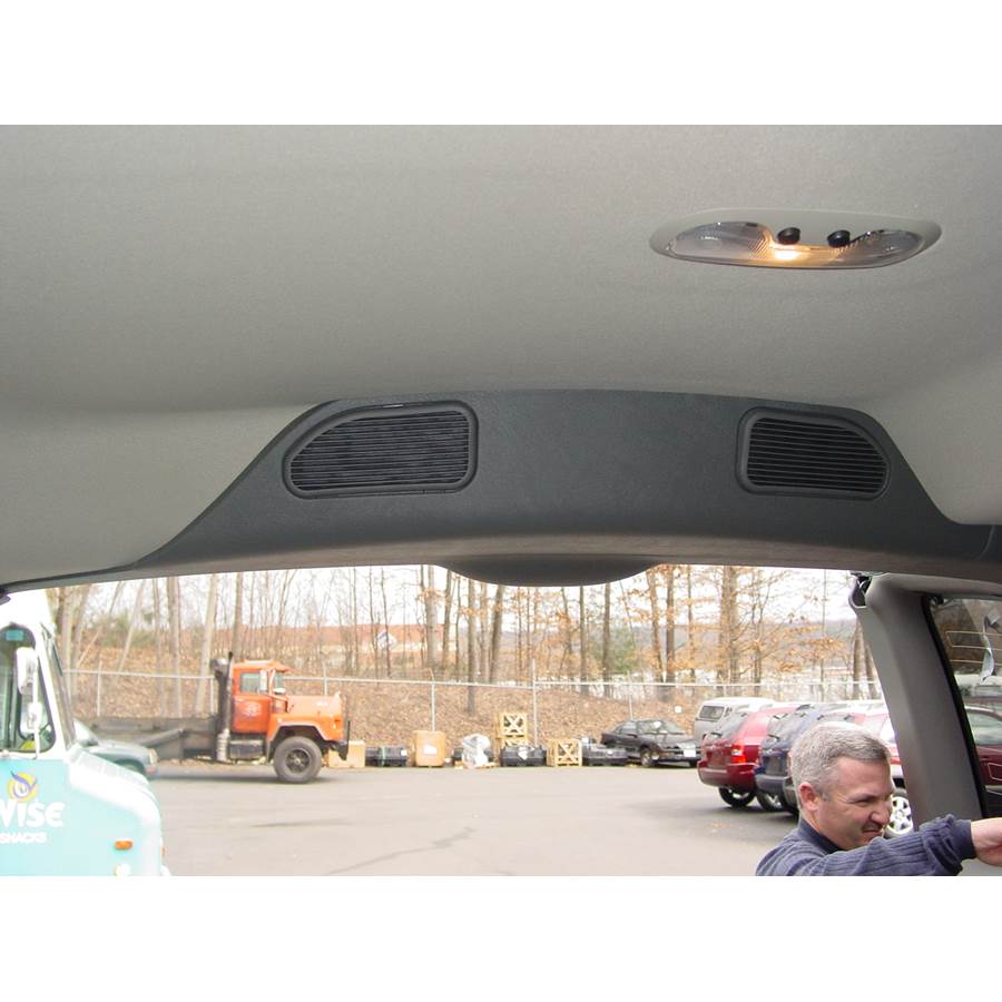 2005 GMC Savana Rear roof speaker location