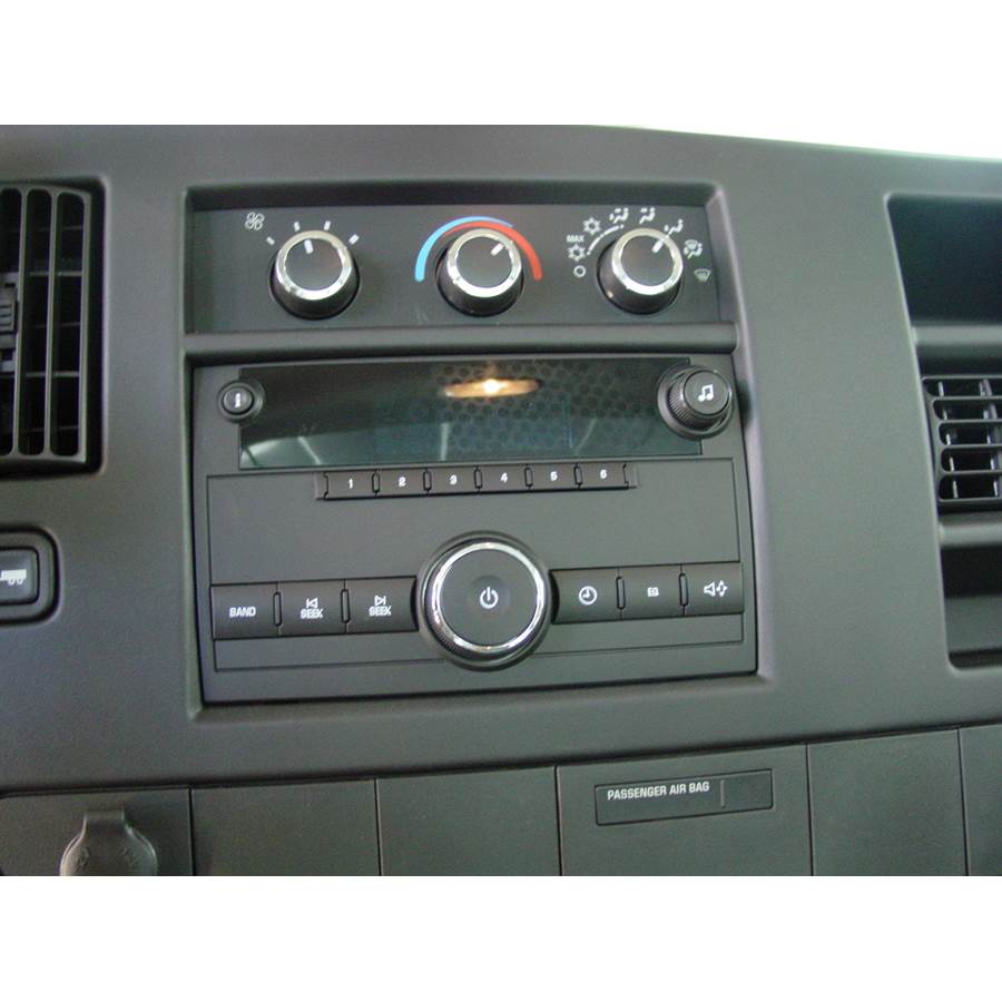 2010 Chevrolet Express Factory Radio