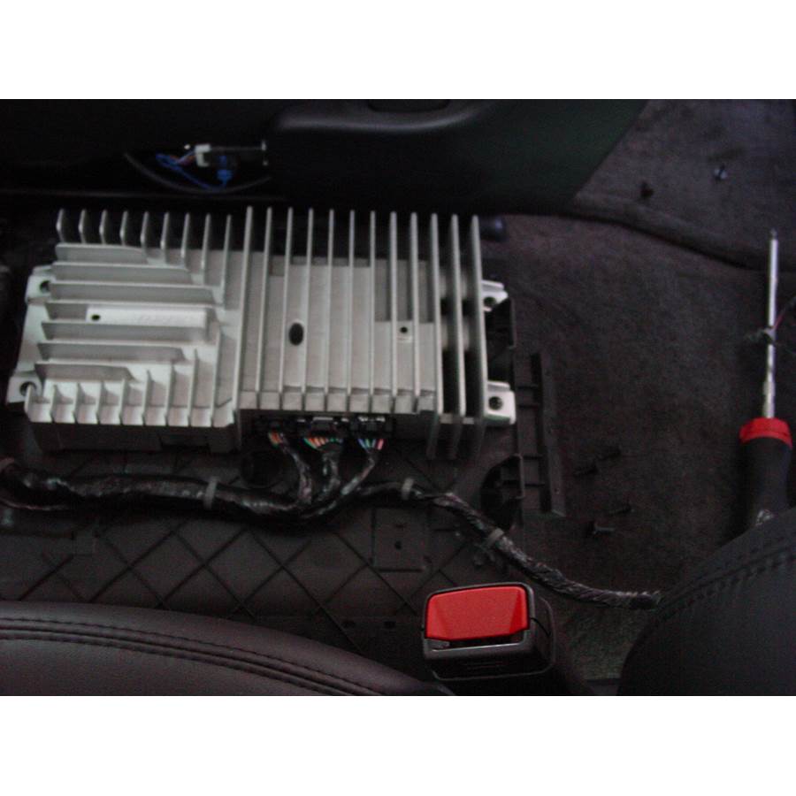 2011 Chevrolet Silverado 2500/3500 Factory amplifier