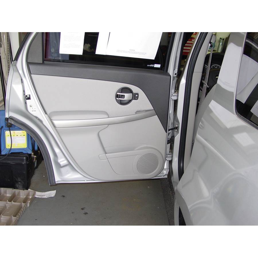 2005 Chevrolet Equinox Rear door speaker location
