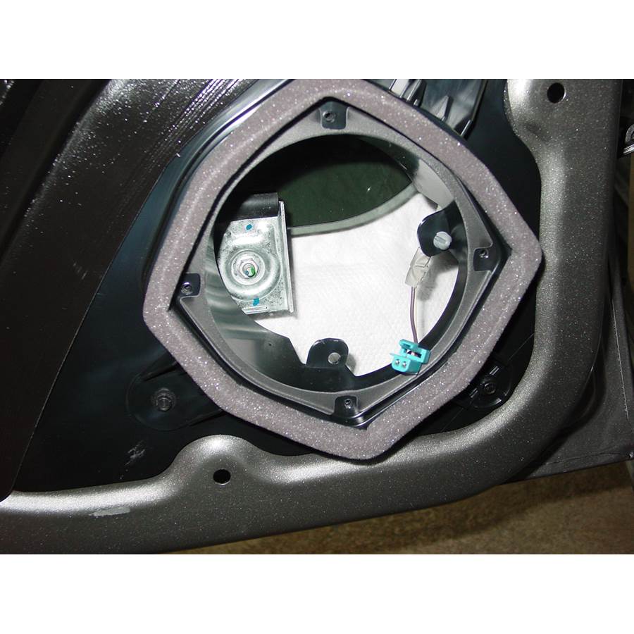 2007 Chevrolet TrailBlazer Rear door speaker removed