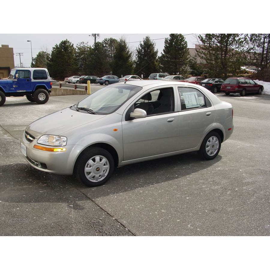 2004 Chevrolet Aveo Exterior