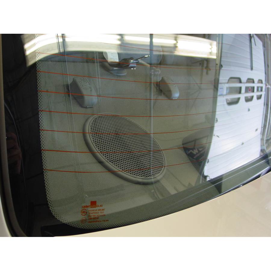2004 Chevrolet Aveo Rear deck speaker location