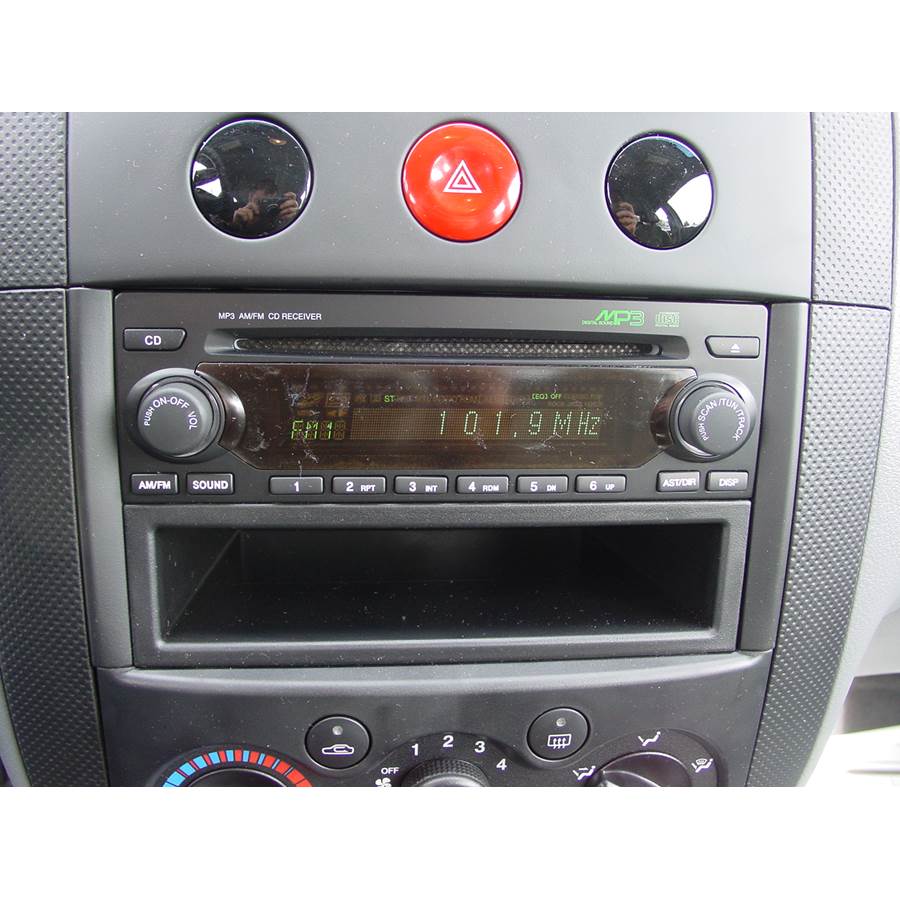 2005 Chevrolet Aveo Factory Radio