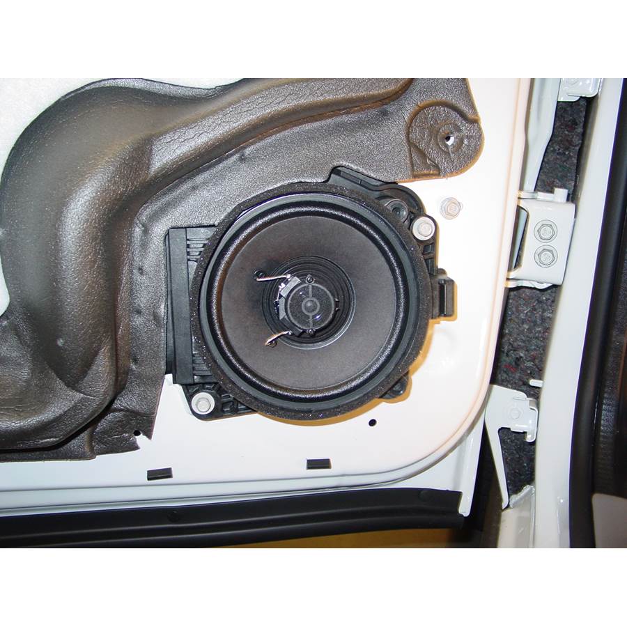 2005 Saturn Relay Front door speaker
