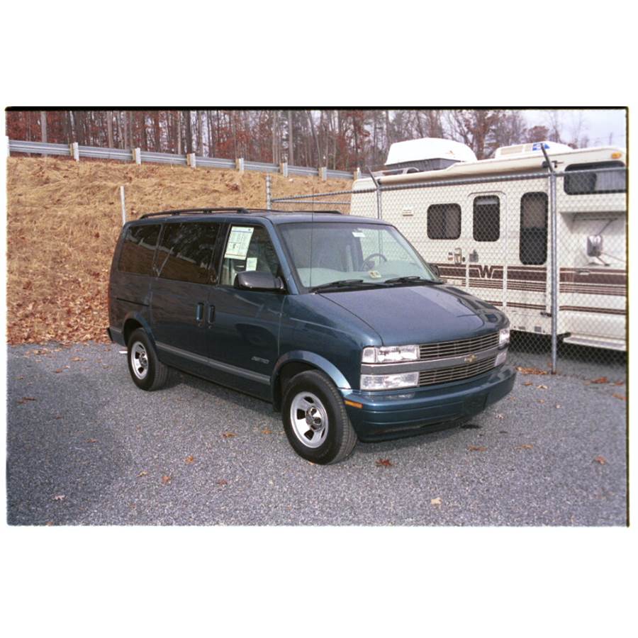 2000 GMC Safari Exterior
