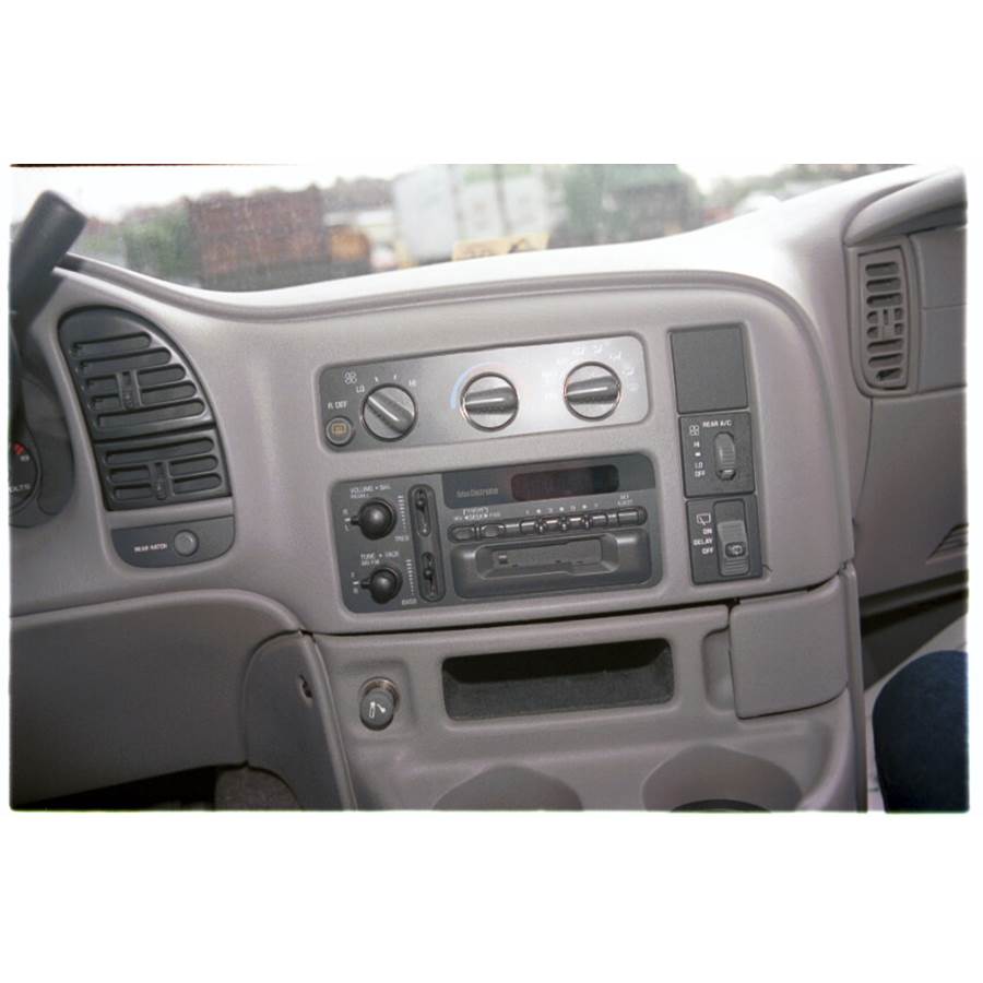 1996 Chevrolet Astro Factory Radio