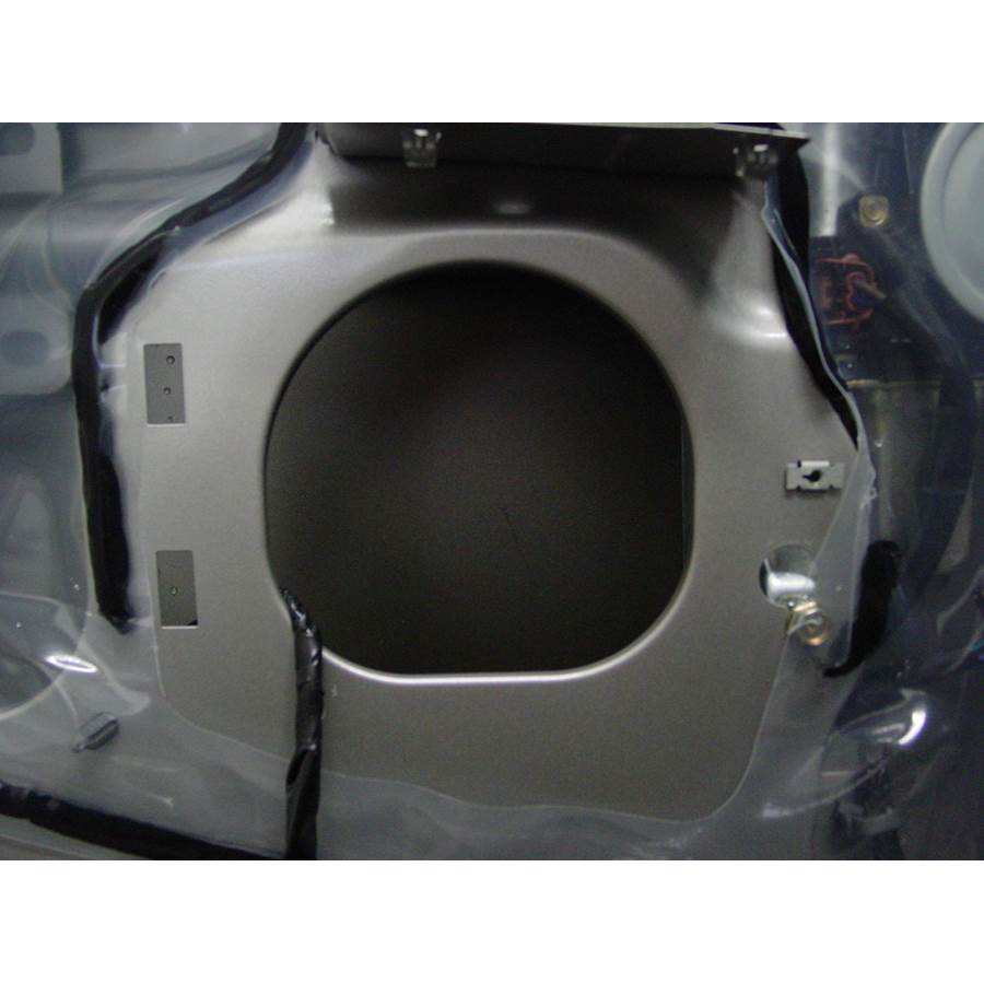 2006 GMC Canyon Rear door speaker removed