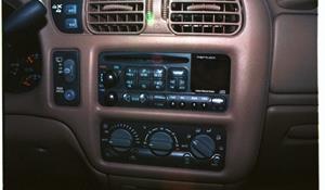 2005 Chevrolet Blazer Factory Radio