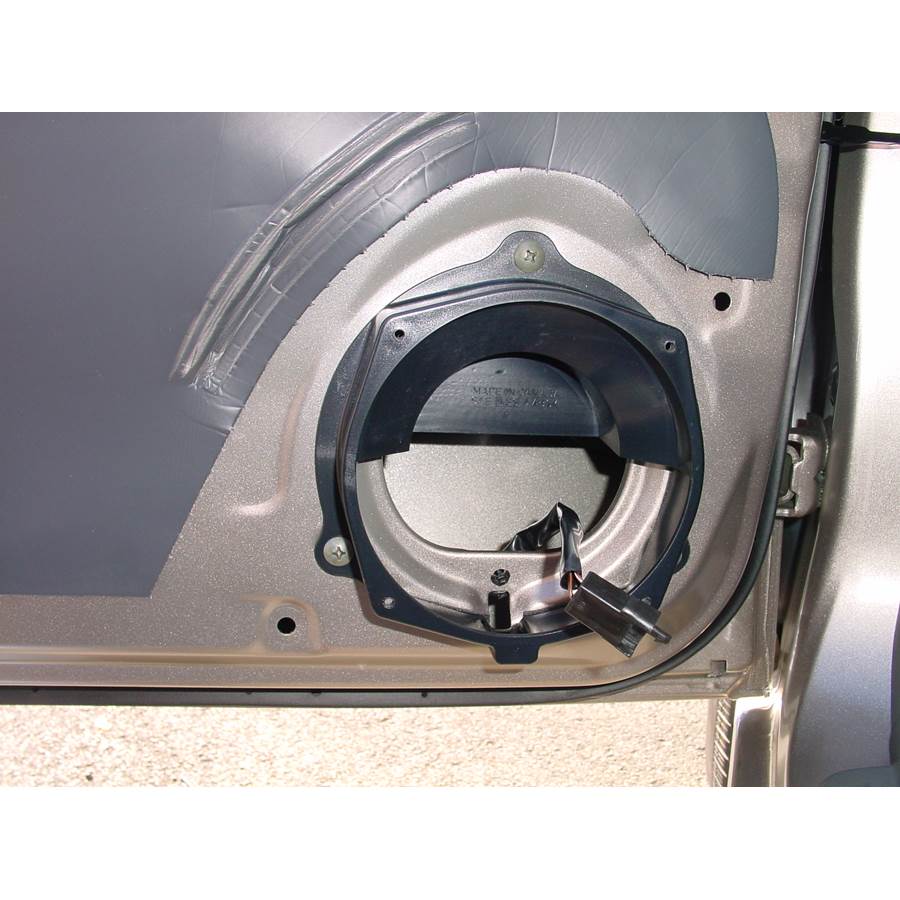 2002 Chevrolet Tracker Front speaker removed