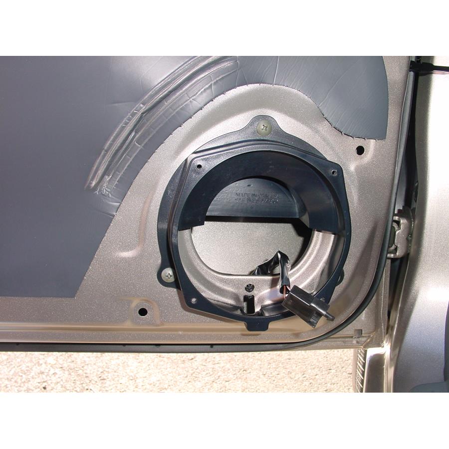 2004 Chevrolet Tracker Front speaker removed