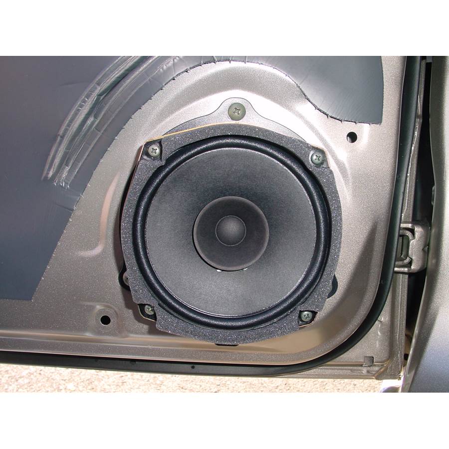 2002 Chevrolet Tracker Front door speaker
