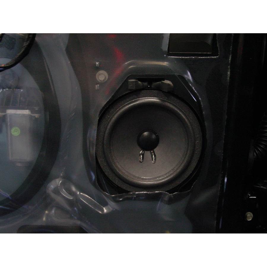 2004 Chevrolet Avalanche Front door speaker