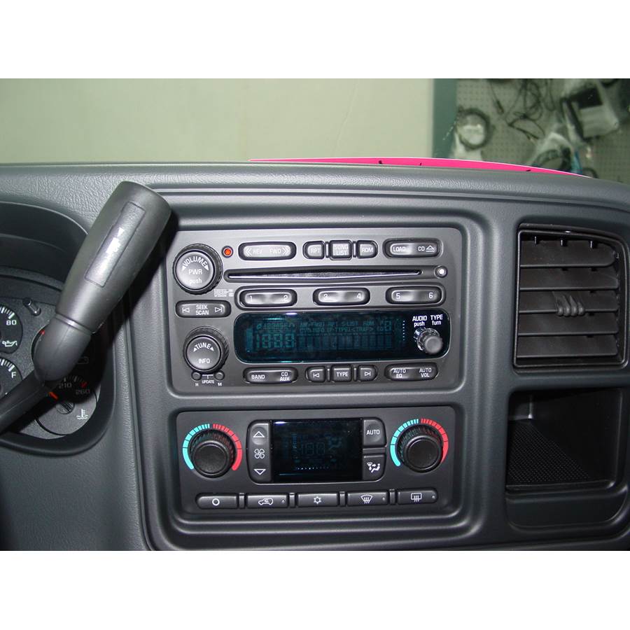 2003 Chevrolet Avalanche Factory Radio