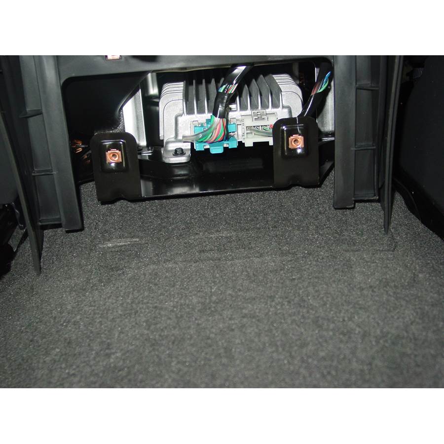 2006 Chevrolet Silverado 2500/3500 Factory amplifier