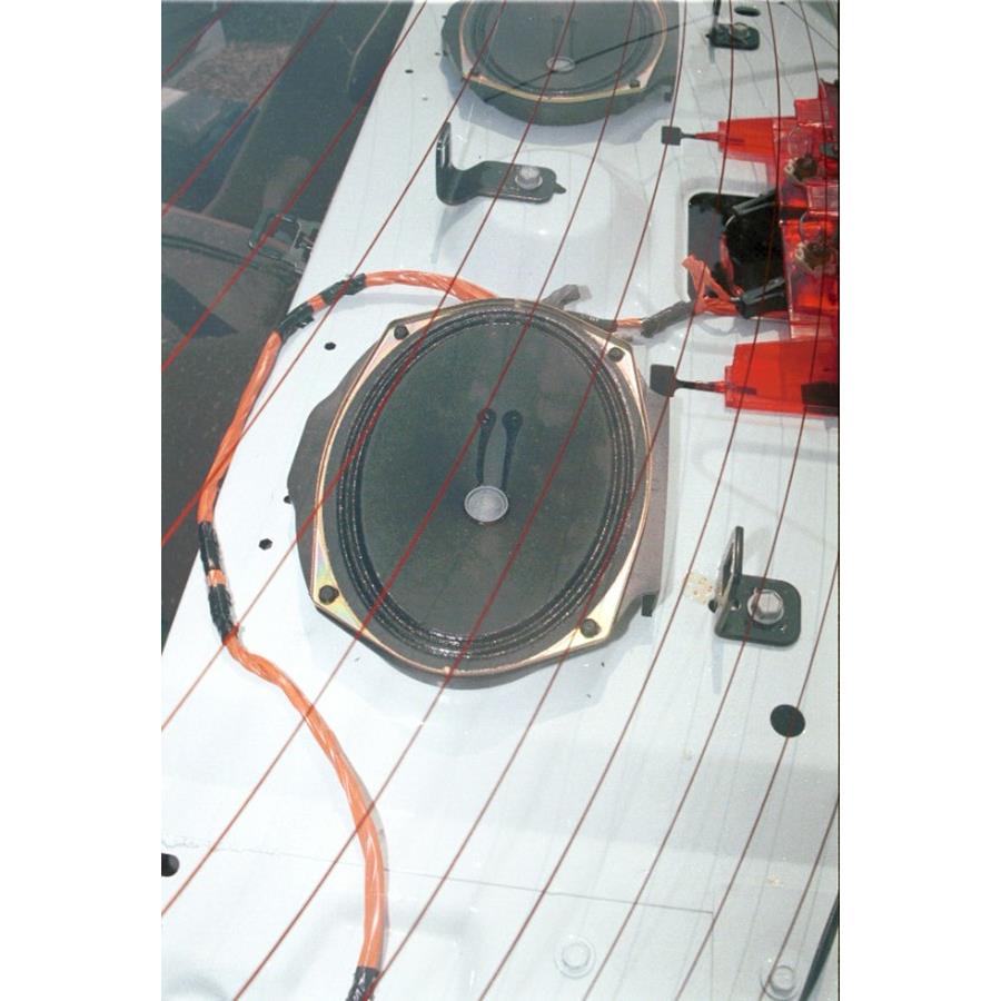 2005 Chevrolet Cavalier Rear deck speaker