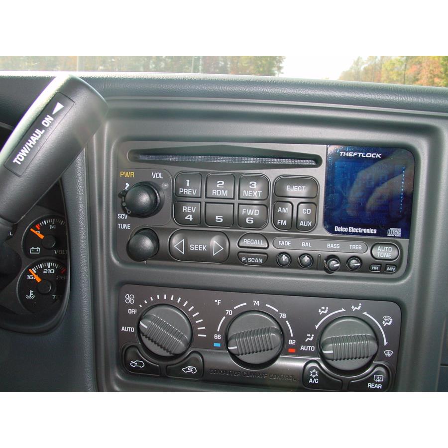 2002 Chevrolet Avalanche Factory Radio