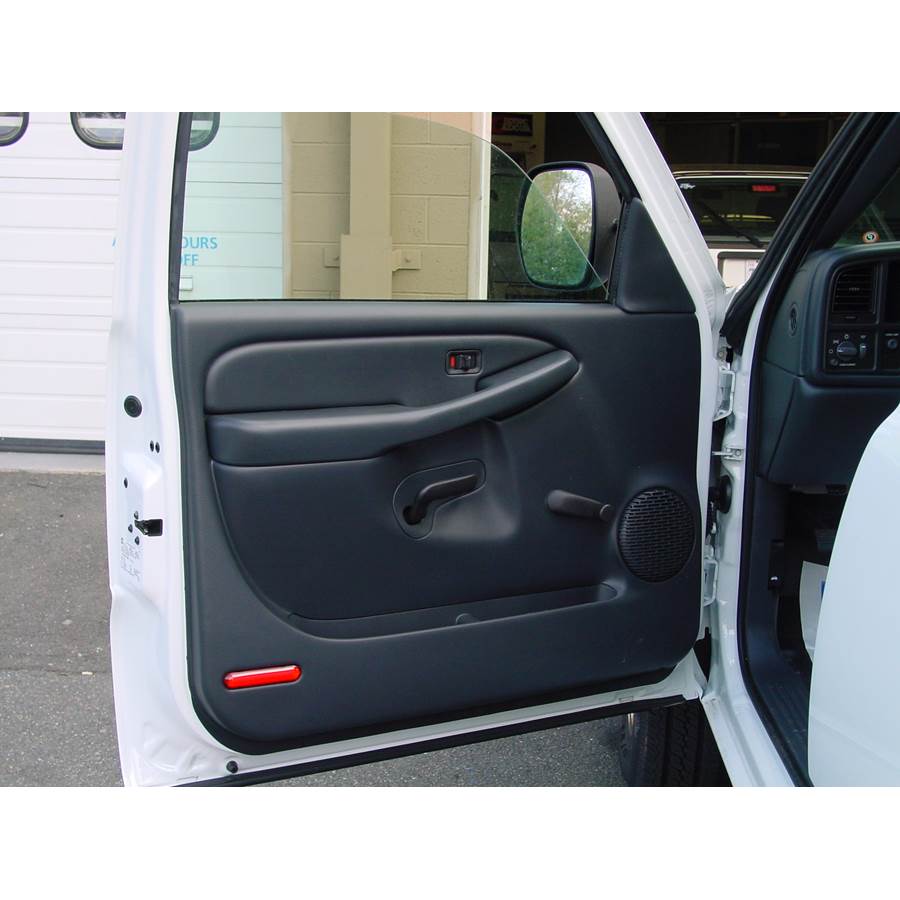 2001 Chevrolet Silverado 1500 Front door speaker location