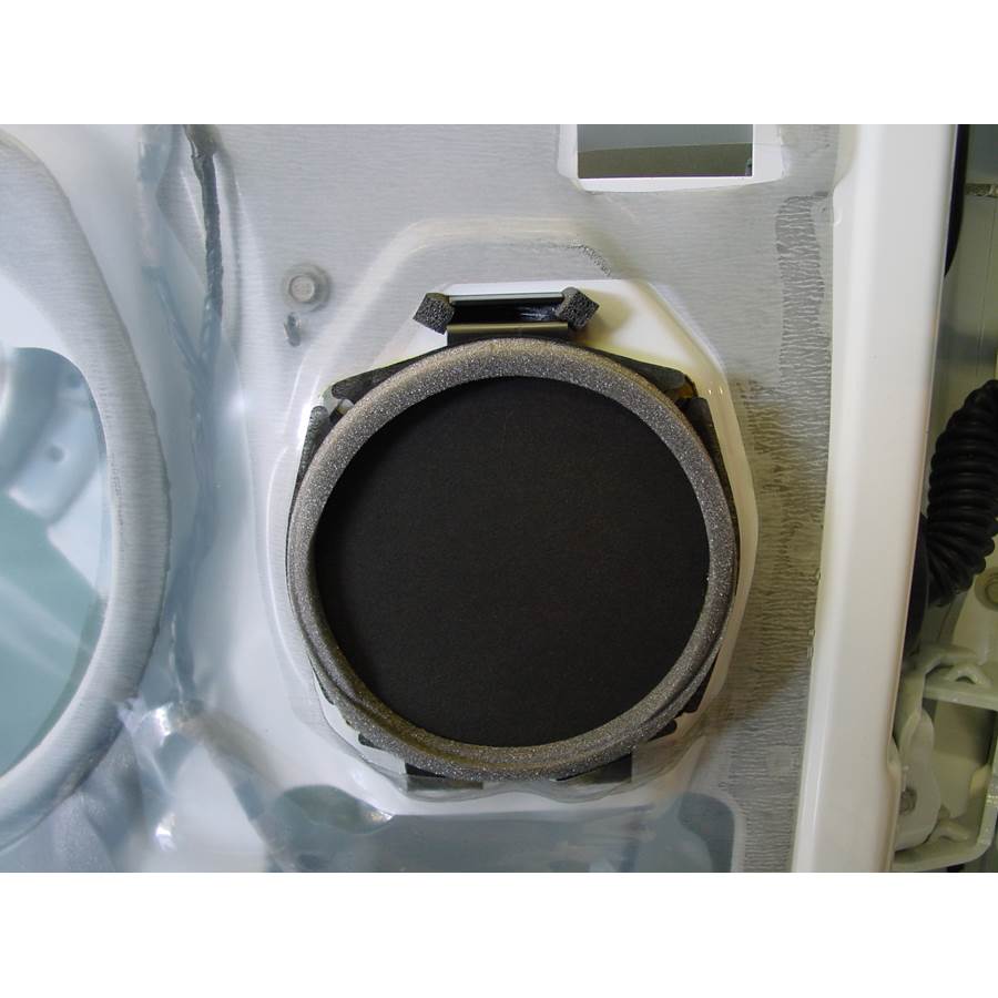 2001 Chevrolet Silverado 2500/3500 Front door speaker