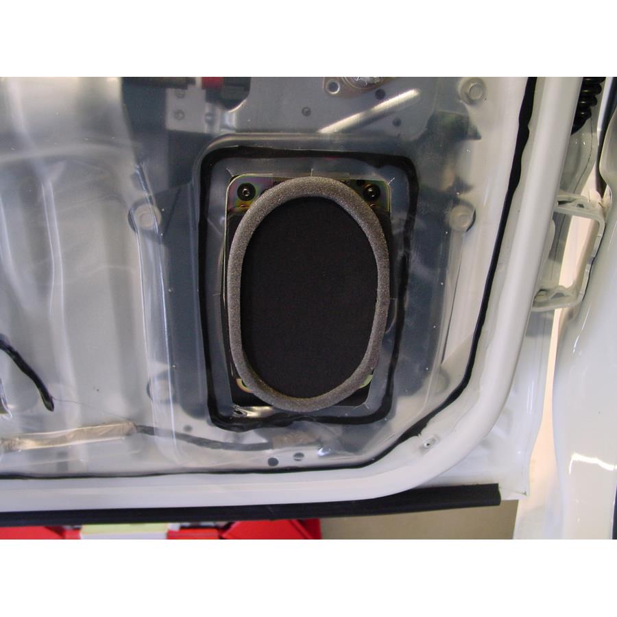 2002 GMC Sierra 2500 Rear door speaker