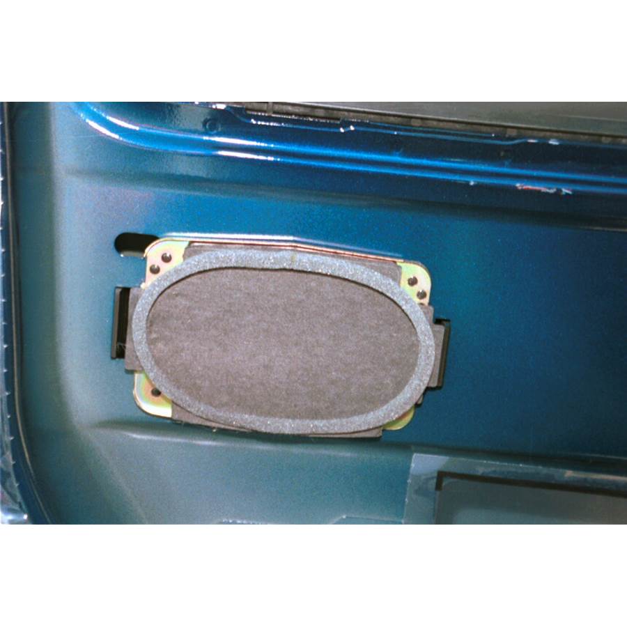 2000 Chevrolet Silverado 2500/3500 Rear door speaker